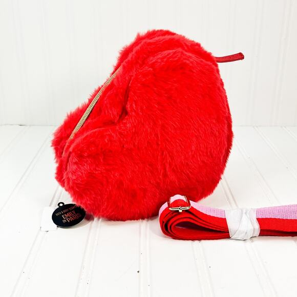 Bath & Body Works Emily In Paris Red Heart Shaped Cross Body Bag make up bag New - Picture 2 of 7